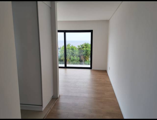4 BEDROOM HOUSE FOR SALE IN DANA BAY